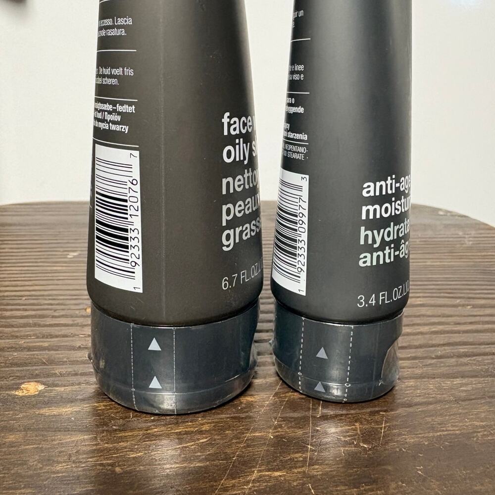 Clinique For Men Face Wash and anti-age Moisturizer Set - Picture 3 of 4